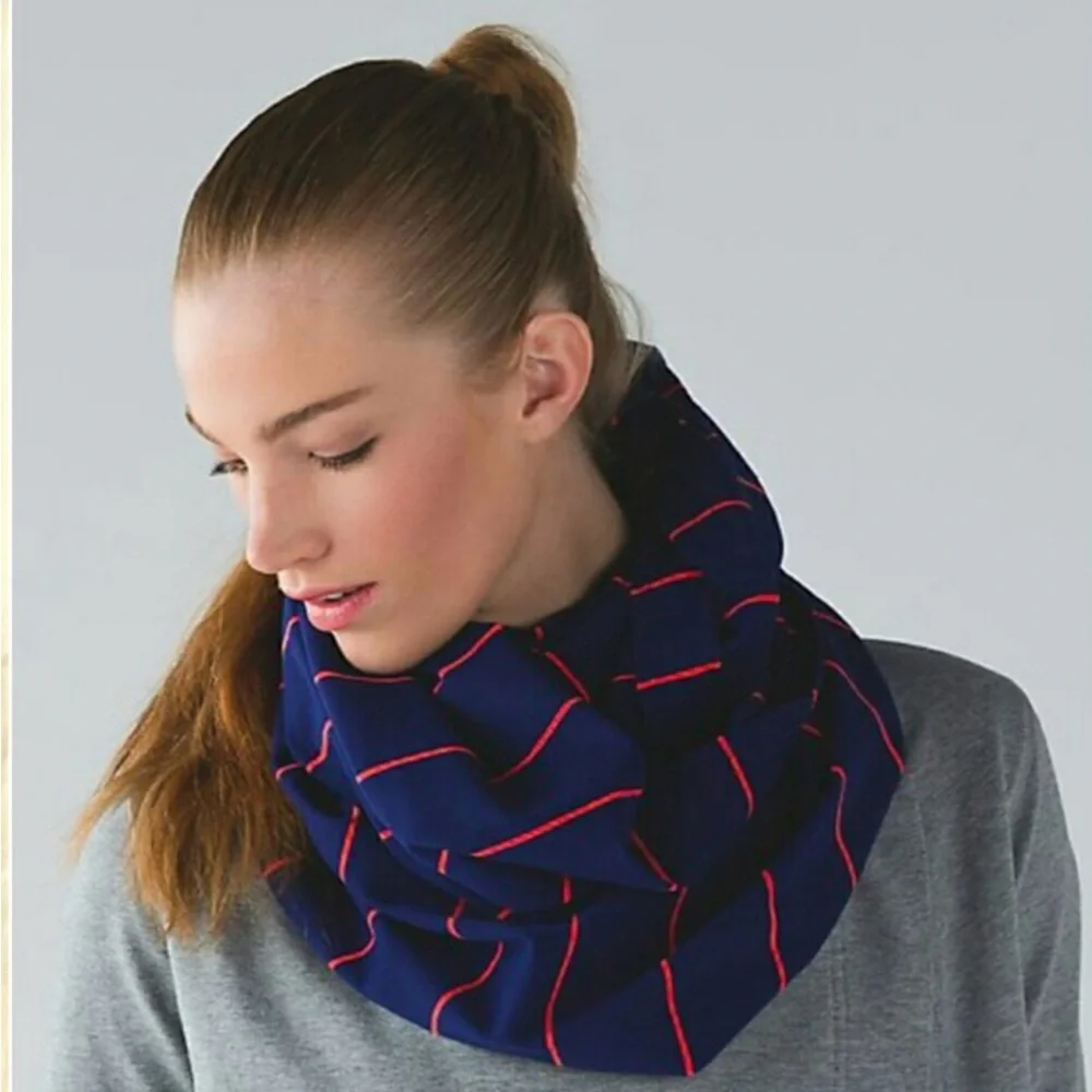 Lululemon Vinyasa scarf